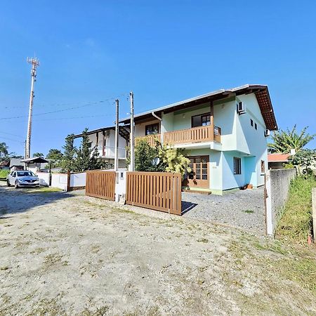 Sobrado Com Piscina Em Mariscal Bombinhas Rutilio N 350 Villa Exteriör bild